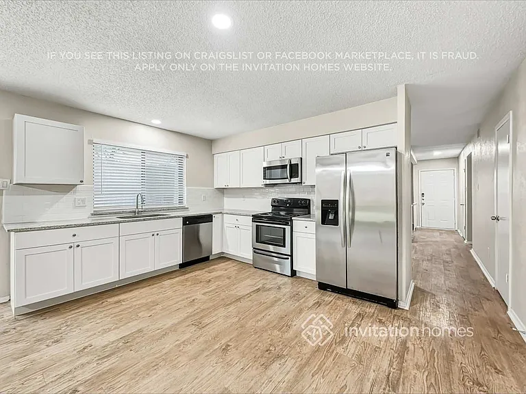 2609 Renwick Dr — Photo 8