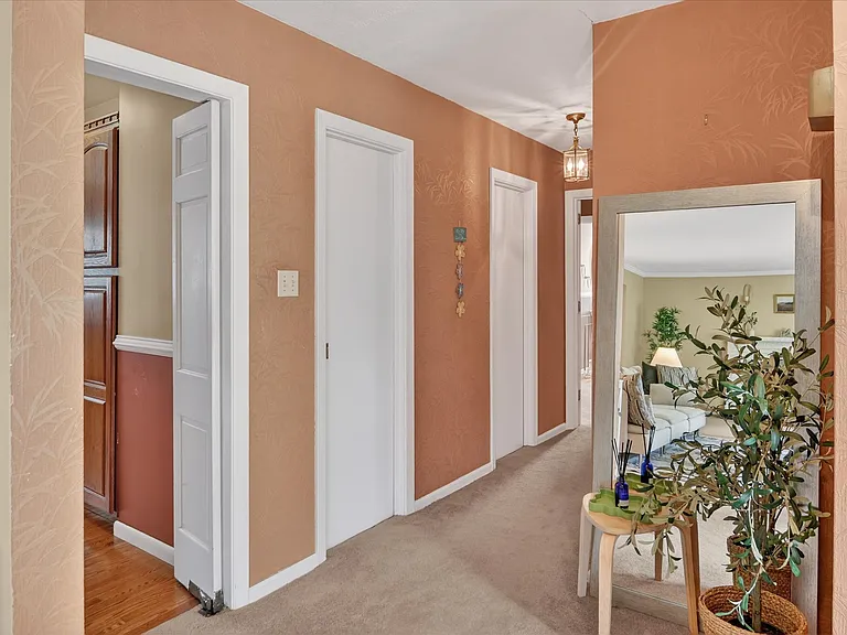 462 Greenhurst Dr — Photo 46