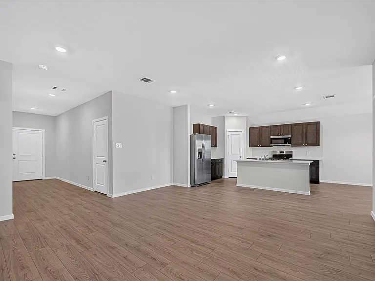 503 Northern Red Dr — Photo 3