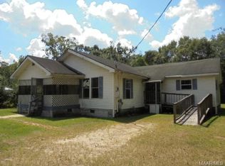 314 S Broad St, Samson, AL 36477