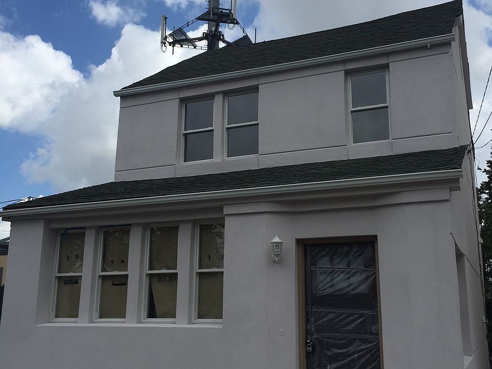 1st image of 10963 205th St