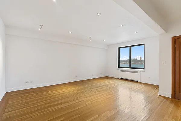 Rented by Compass | media 1