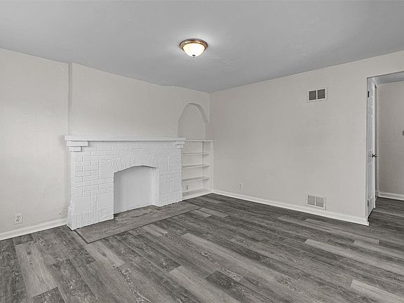 4th image of 7061 Idlewild Ave