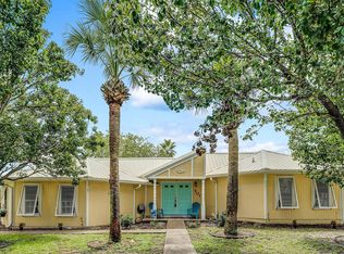 401 Wisteria St, Panama City Beach, FL 32407
