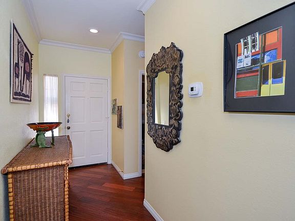 5th image of 2428 Eagle Crest Ln
