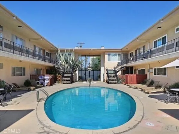 5232 Corteen Pl Unit 7, Valley Village, CA 91607