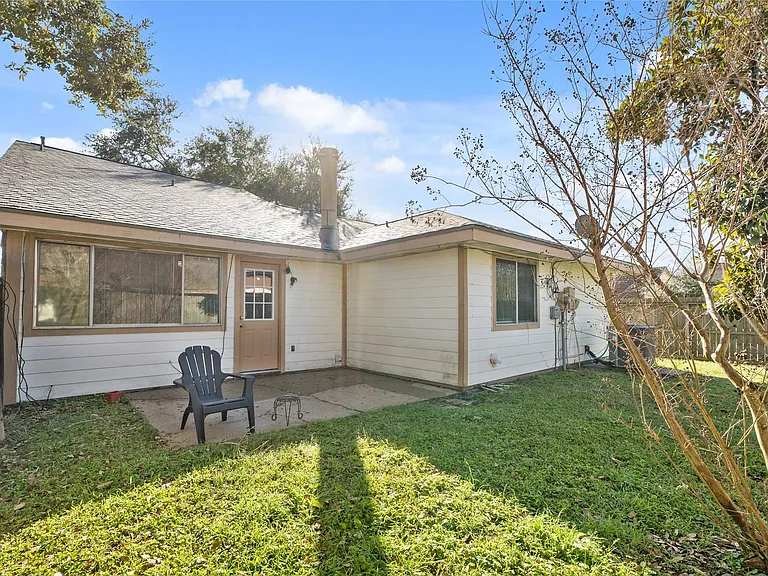 1430 Bentwood Dr — Photo 14