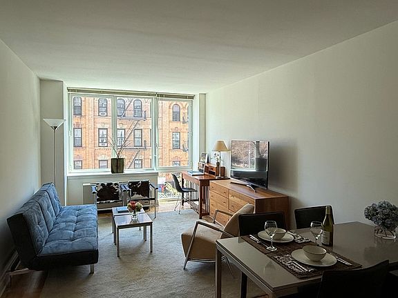 3rd image of 1510 Lexington Ave APT 3H