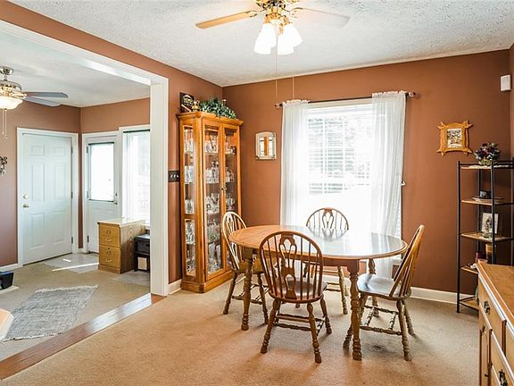 5th image of 1165 Greenvale Ave