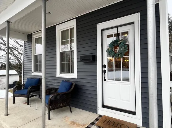 26 N Yohe St, Tower City, PA 17980