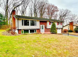 56 Palmer Dr, South Windsor, CT 06074