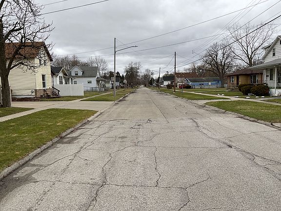 4th image of 2434 Annesley St