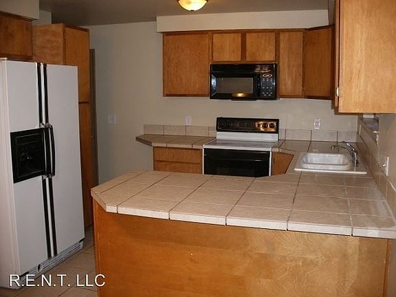 2nd image of 4939 W Silvertip Dr