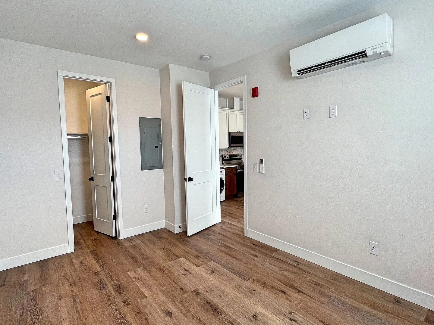 1 Bedroom Apartment for Rent in Denver 3327 Tejon St | 2 Weeks Free! — Photo 3