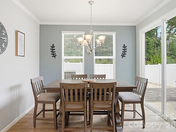 4th image of 8134 Merryvale Ln