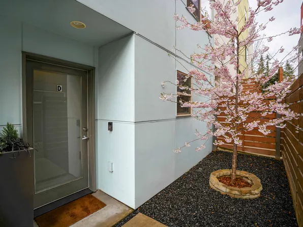 8601 Delridge Way SW APT D, Seattle, WA 98106