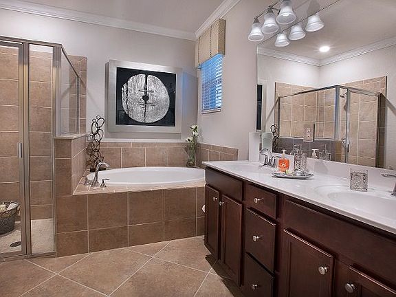 5th image of 10297 Livorno Dr