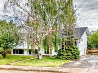 5606 51st St, Olds, AB T4H 1H9