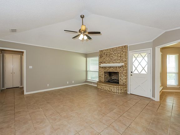 5th image of 106 Pueblo Dr