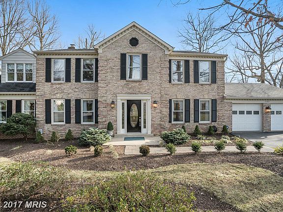 3rd image of 11767 Hollyview Dr
