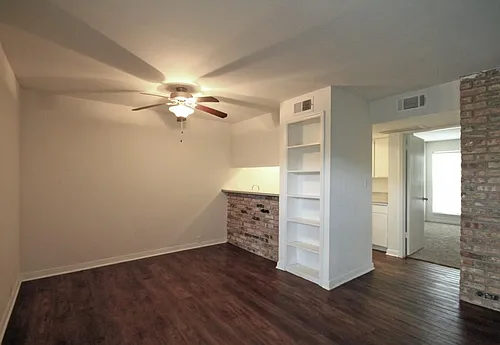 525 Heights Blvd Photo 1