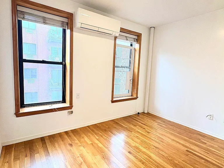 183 Mott St #5C — Photo 2