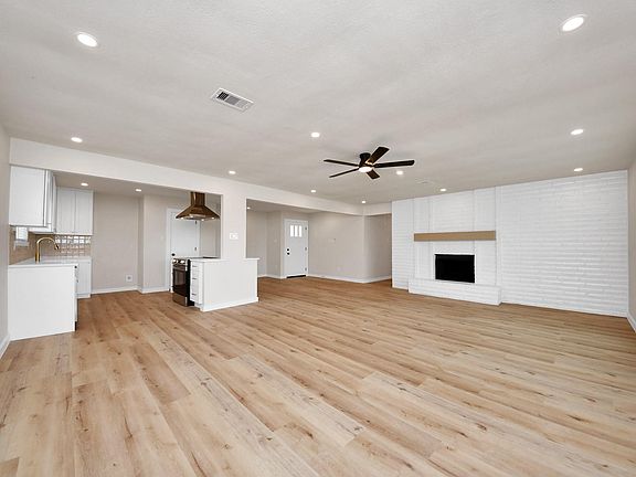 4th image of 6815 Rockergate Dr