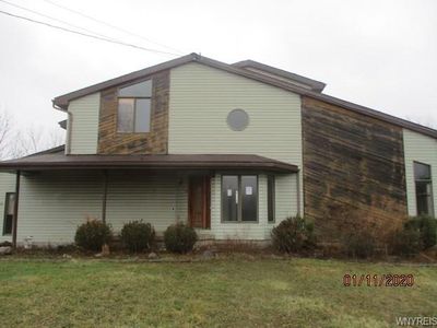 5775 Newhouse Rd, East Amherst, NY, 14051