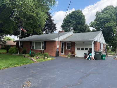 3 Pfautz Ave, Lititz, PA, 17543