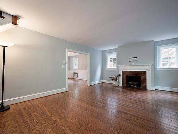 5th image of 1406 Lovering Ave