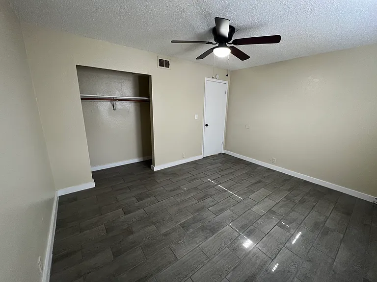 4814 Parry Ave #2 — Photo 11