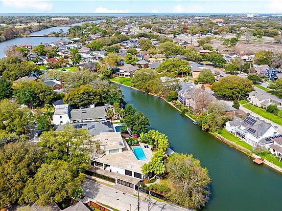4th image of 17 Park Island Dr