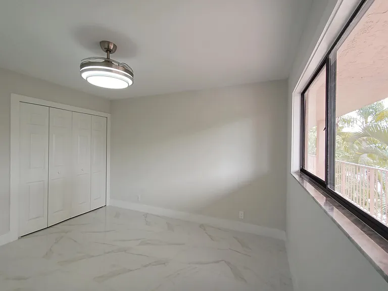 7320 Amberly Ln #305 — Photo 18