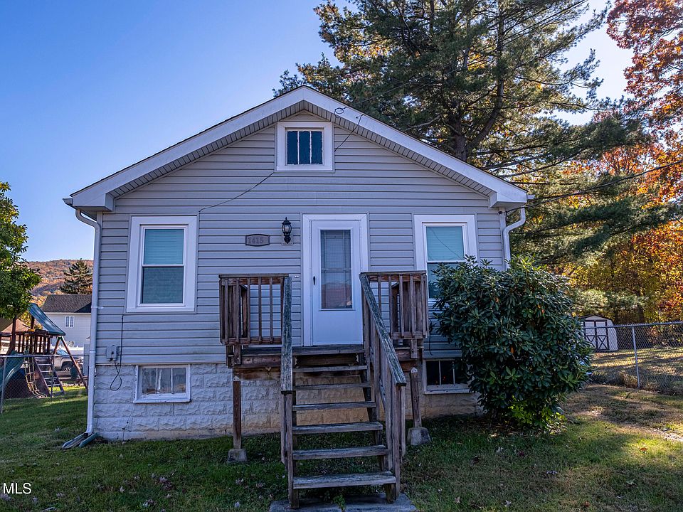 戸山 1415 Winterberry St, Altoona, PA 16602 | Zillow