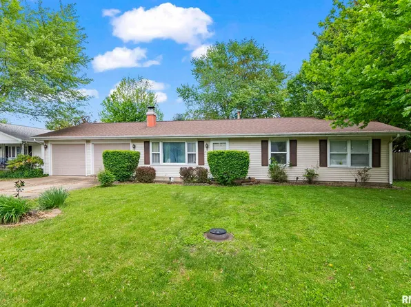 505 N Halford St, Edinburg, IL 62531