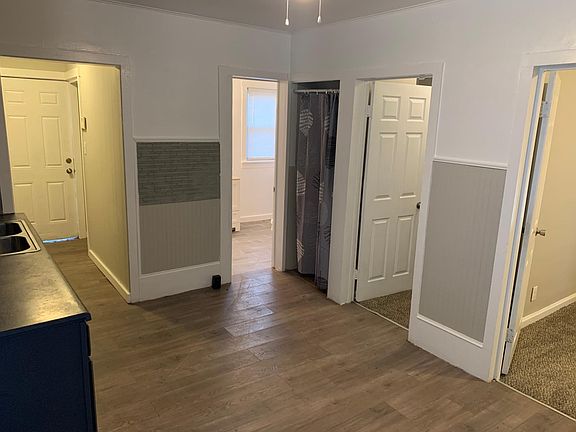 4th image of 3433 E 71st St
