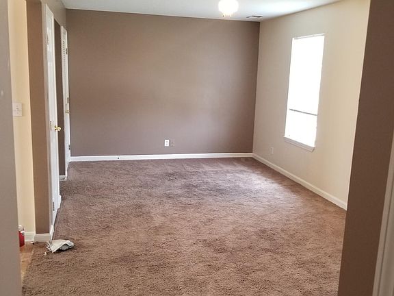 Living/dining rooms