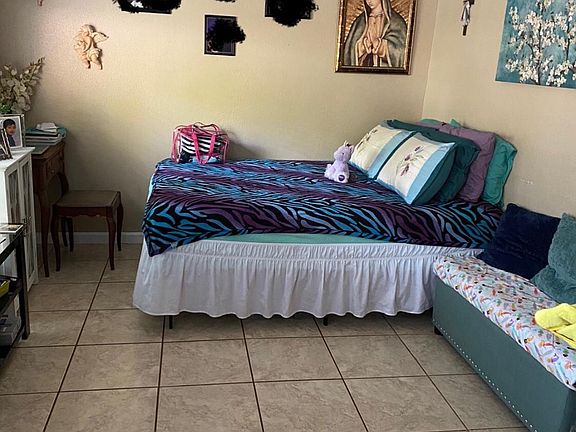 4th image of 105 D St #1/2-A