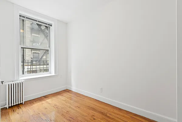 Rented by Compass | media 12