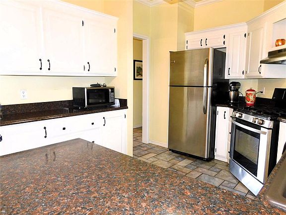 5th image of 4432 Alturas Ct