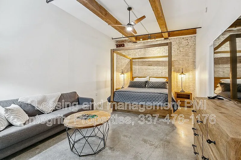 2 bed, 2.0 bath, 1642 sqft, $3,700 — Photo 4