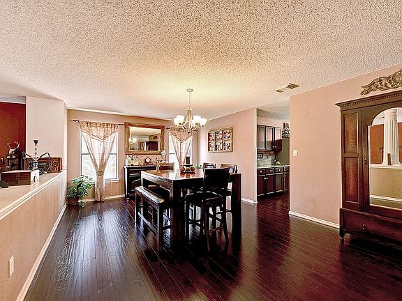 3rd image of 8503 Cottage Park