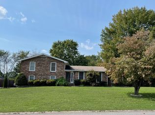 196 Berrywood Dr, Hendersonville, TN 37075