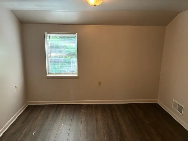 107 Crest Rd — Photo 11