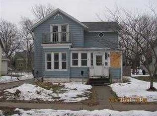 1041 Oak St, Beloit, WI 53511