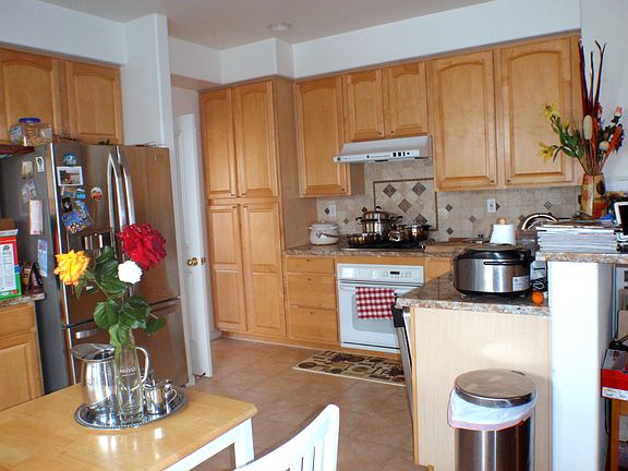 4th image of 30746 Knight Ct