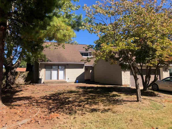 7907 Apple Valley Dr, Louisville, KY 40228