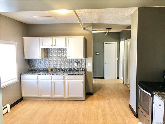 4th image of 2456 Delaware Ave APT 1