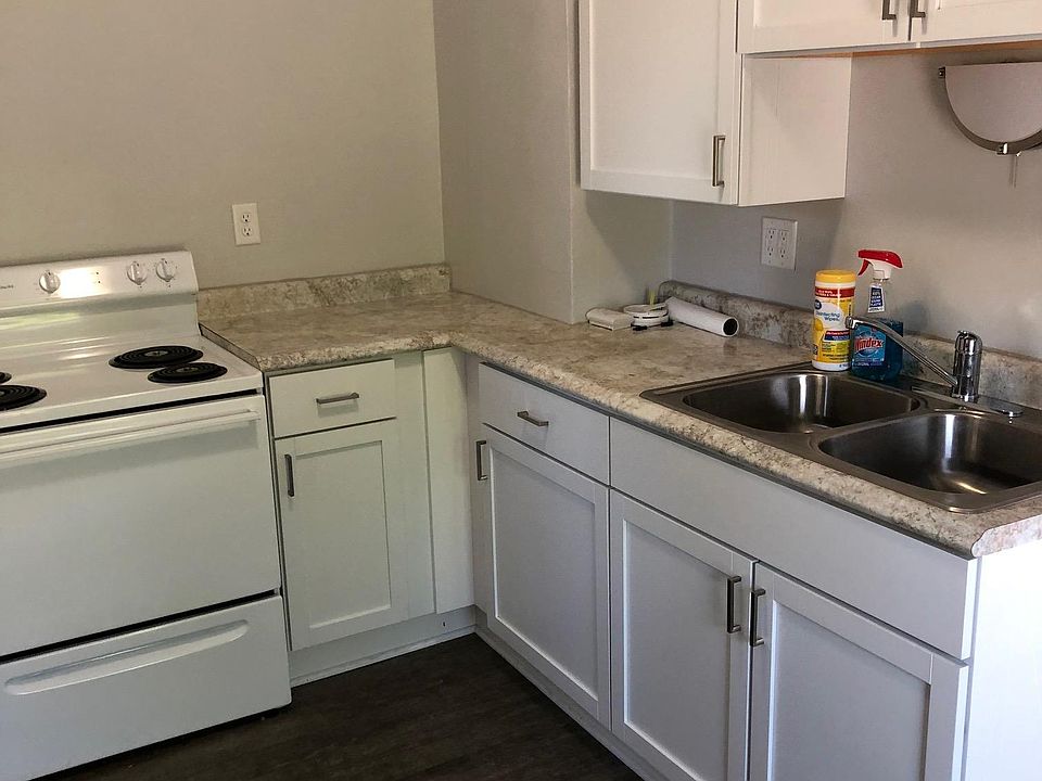 2nd image of 1416 Marshall St #4