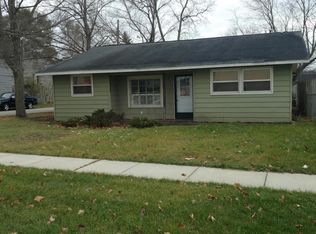 201 W Clinton St, Augusta, MI 49012